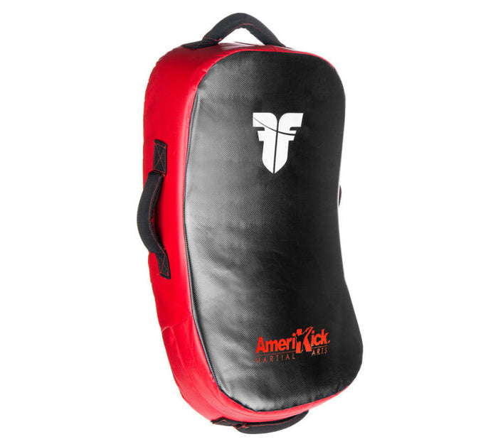 Escudo curvo para patadas Amerikick Fighter, MULTI GRIP, negro/rojo, FKSH-CUSTOM-01