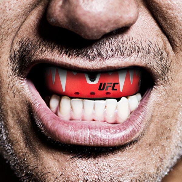 OPRO UFC Platinum Fangz - Black Metal/Red 002261001